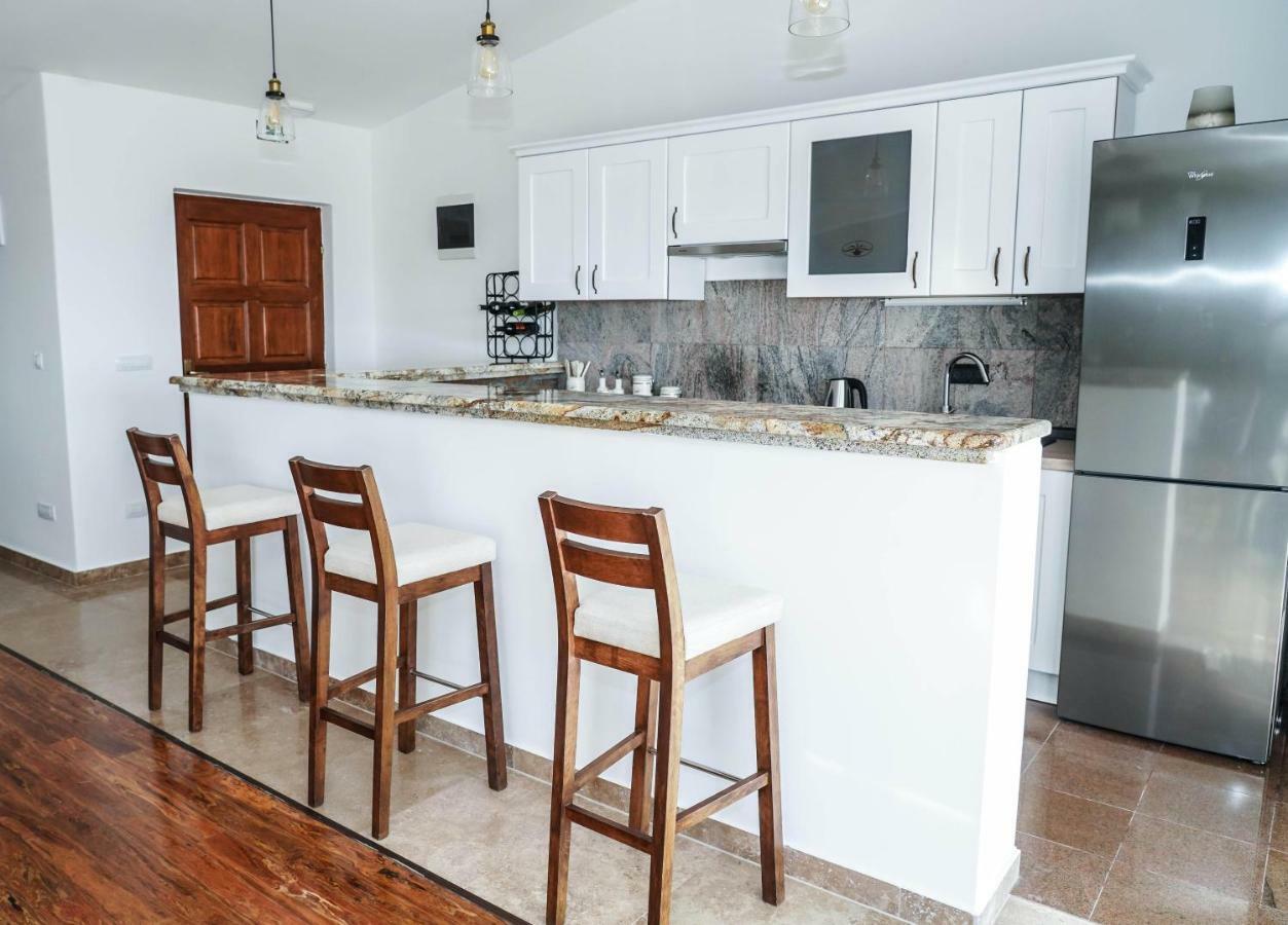 Home Away From Home With Outdoor Pool, Botanical Garden And A Beautiful Sea View Kaštela Exterior foto