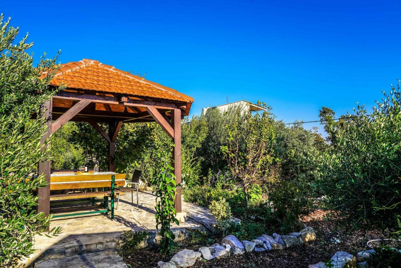 Home Away From Home With Outdoor Pool, Botanical Garden And A Beautiful Sea View Kaštela Exterior foto